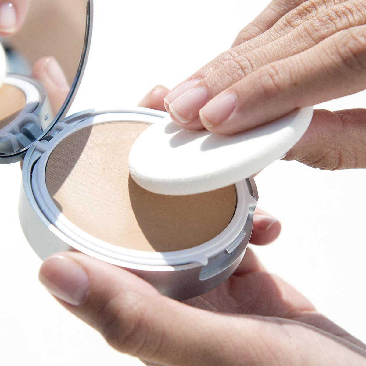 Fotoprotector Isdin ® 50+ Compact (Bronce) 10G