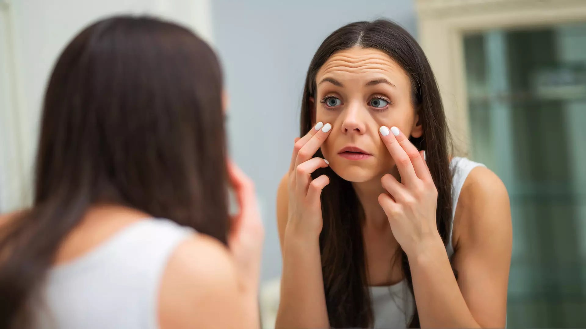 ¿Te despiertas por la mañana con ojeras?